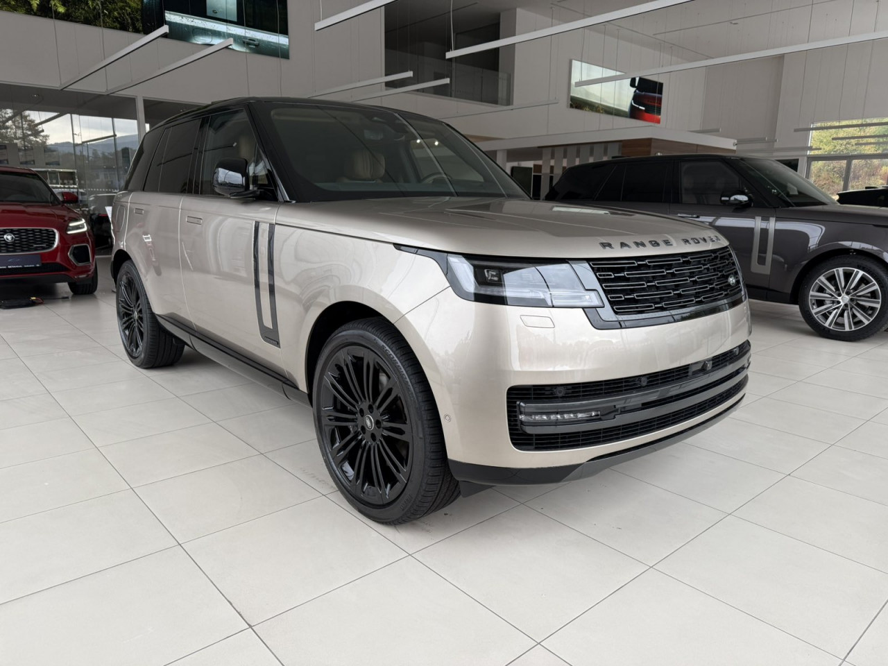 RANGE ROVER AUTOBIOGRAPHY 4.4 V8 530KS
