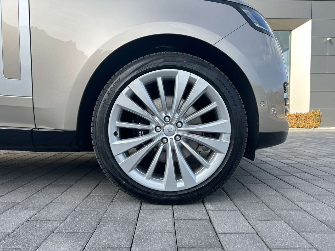 Range Rover Autobiography