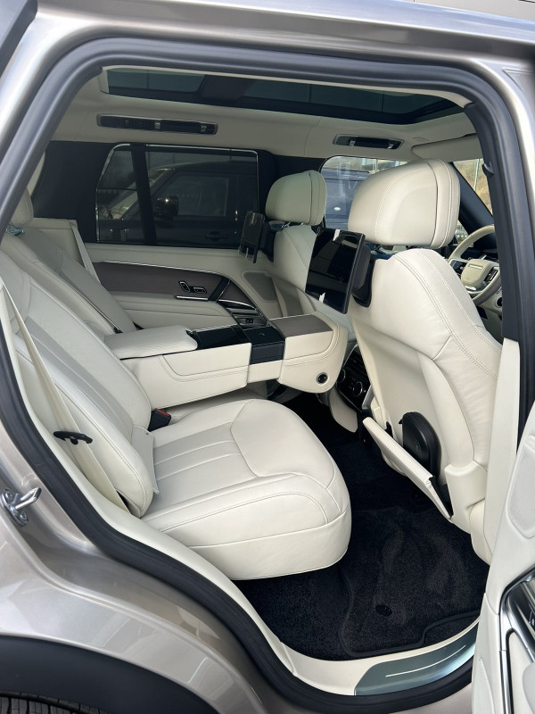 Range Rover Autobiography