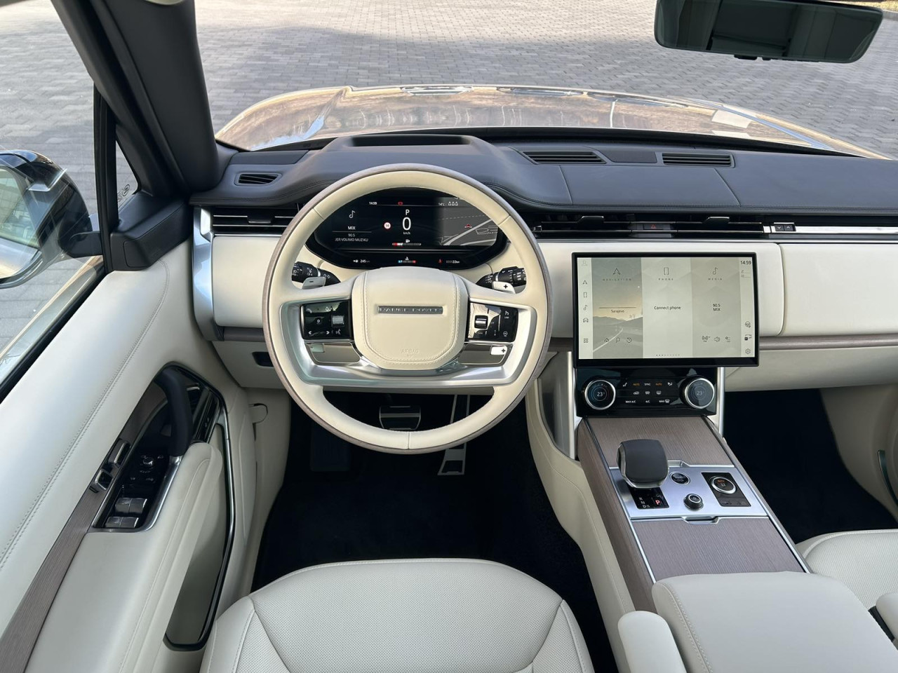 Range Rover Autobiography