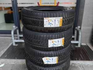 GUME 235/65 R17 PIRELLI SCORPION