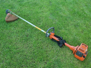 TRIMER HUSQVARNA 232 L