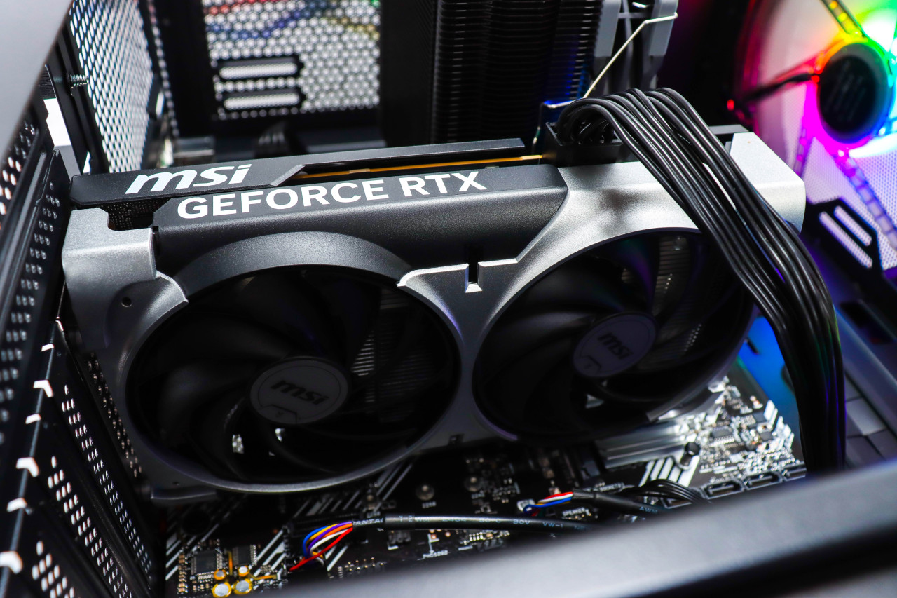 Gaming PC Airstream IT-3503-21; R7 5700X RTX 5060 1TB 16GB B2S