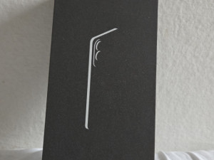 Samsung Galaxy S25 Edge Black 256GB Moze Zamjena 12/256