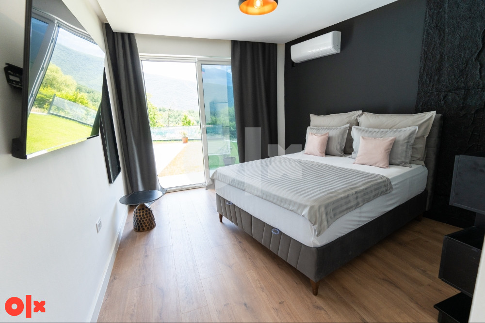 Izdaje se novoizgradjena Villa s Bazenom Mostar 15