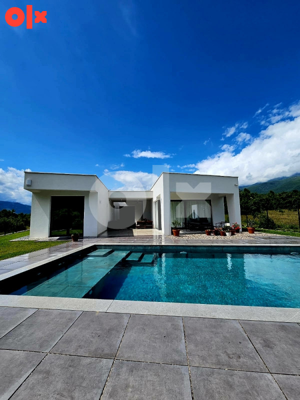 Izdaje se novoizgradjena Villa s Bazenom Mostar