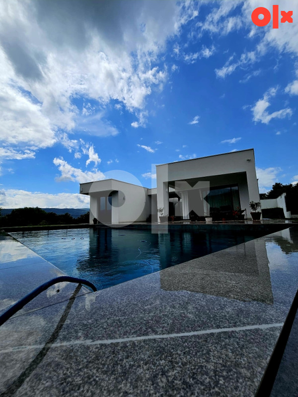 Izdaje se novoizgradjena Villa s Bazenom Mostar 2