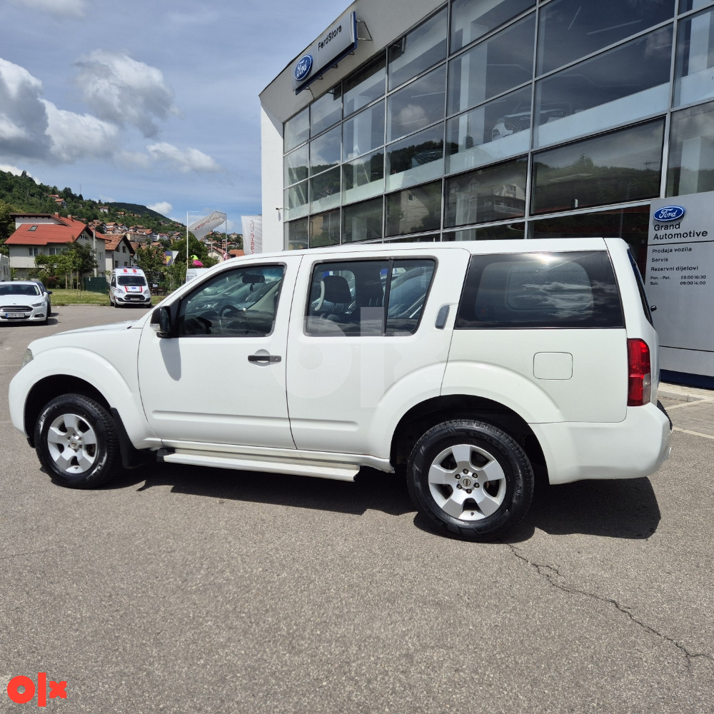 Nissan Pathfinder 2.5 DCI 2010