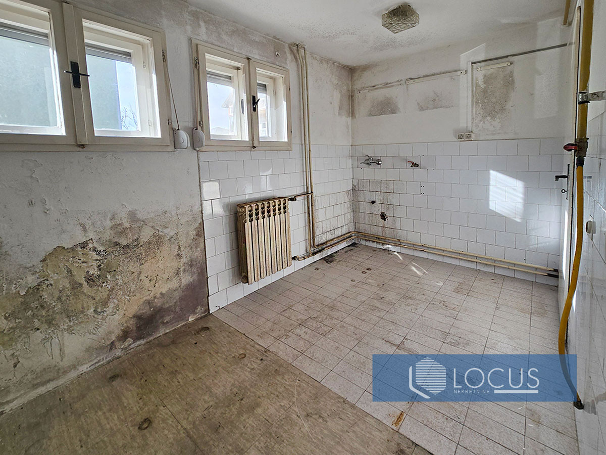 LOCUS: Kuća na parceli 765m2, Sokolovć Kolonija, Ilidža 12