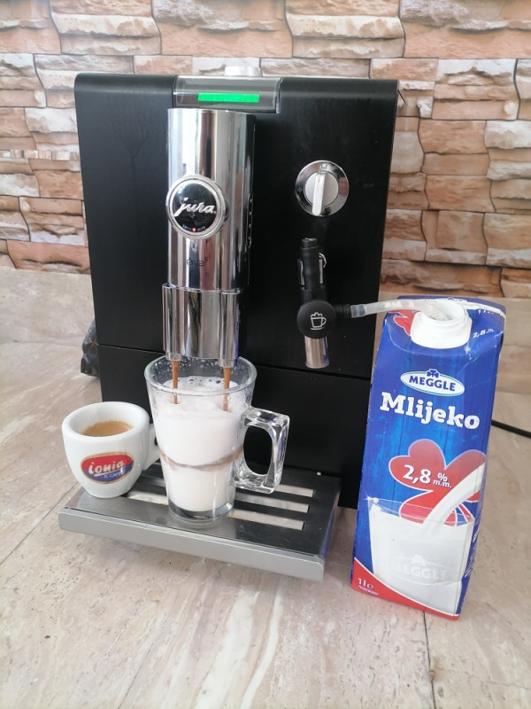 Kafe aparat JURA ENA5...JURA JE ZAKON