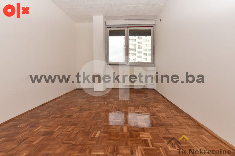 SLATINA! Kvalitetan i prostran troiposoban stan 85 m2