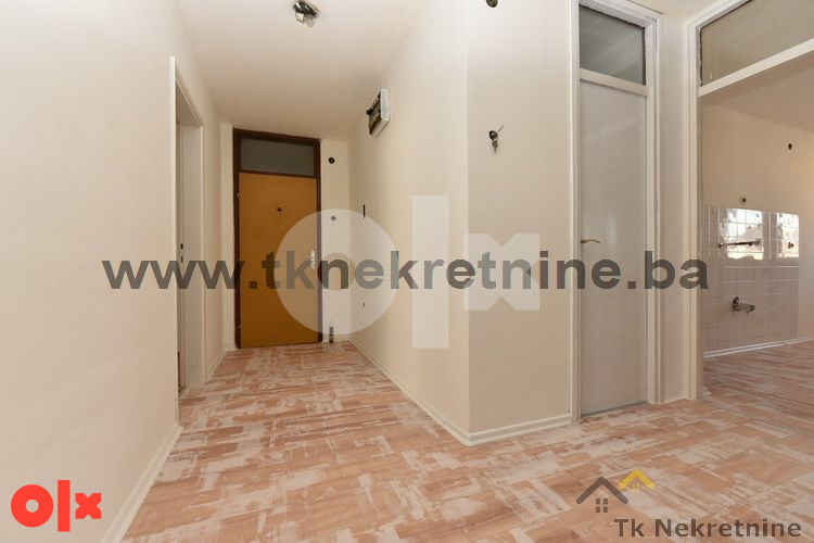 SLATINA! Kvalitetan i prostran troiposoban stan 85 m2