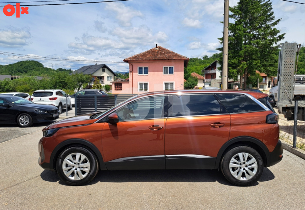 PEUGEOT 5008 2021 GOD AUTOMATIK F1 7 SJEDISTA FULL LED VIRTUAL