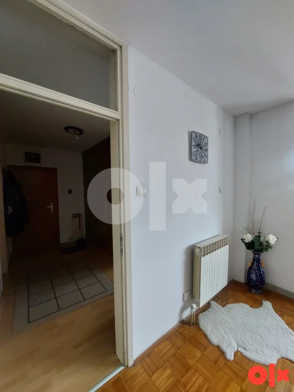 Stan Lukavac (PRODAJA] 52m2 prostran osvijetljen stan 10
