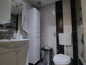 Stan Lukavac (PRODAJA] 52m2 prostran osvijetljen stan photo 2