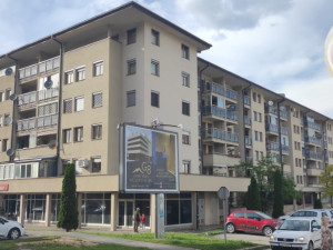 Stan Pale, 40m2, 1. sprat, očuvan, strogi centar, odl. pozicija