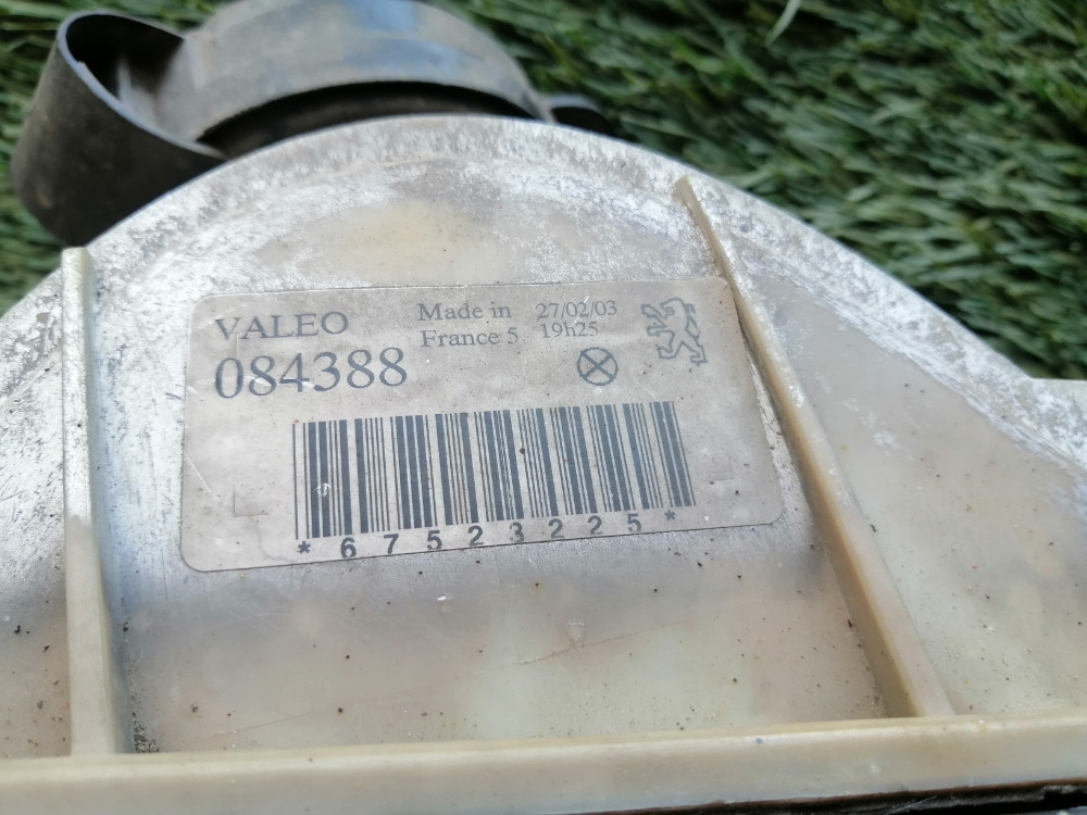 Peugeot 205 far valeo pezo