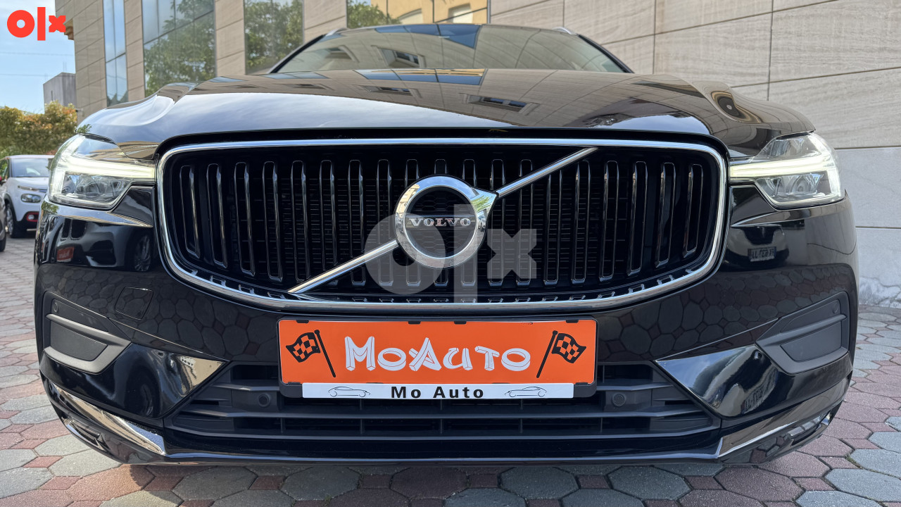 VOLVO XC60 2.0 4x4 "Momentum" Full LED Virtual Kamera Keyless 21G