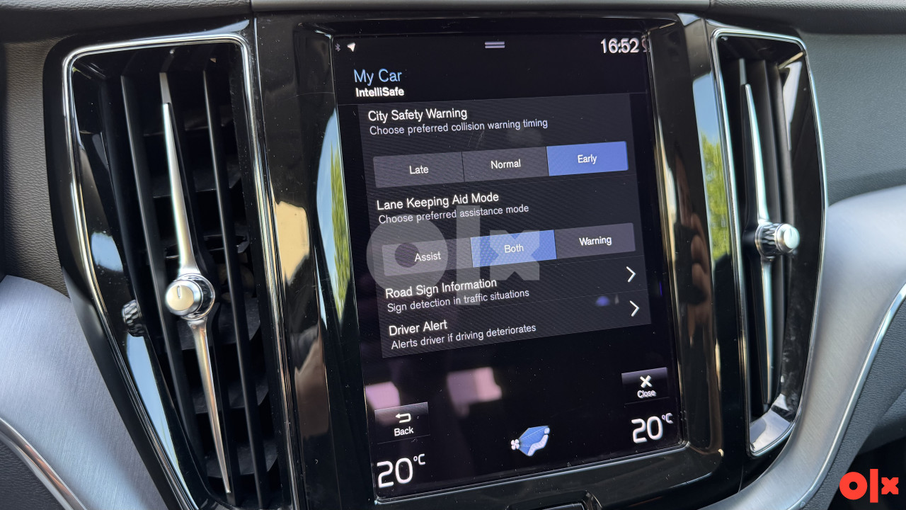 VOLVO XC60 2.0 4x4 "Momentum" Full LED Virtual Kamera Keyless 21G