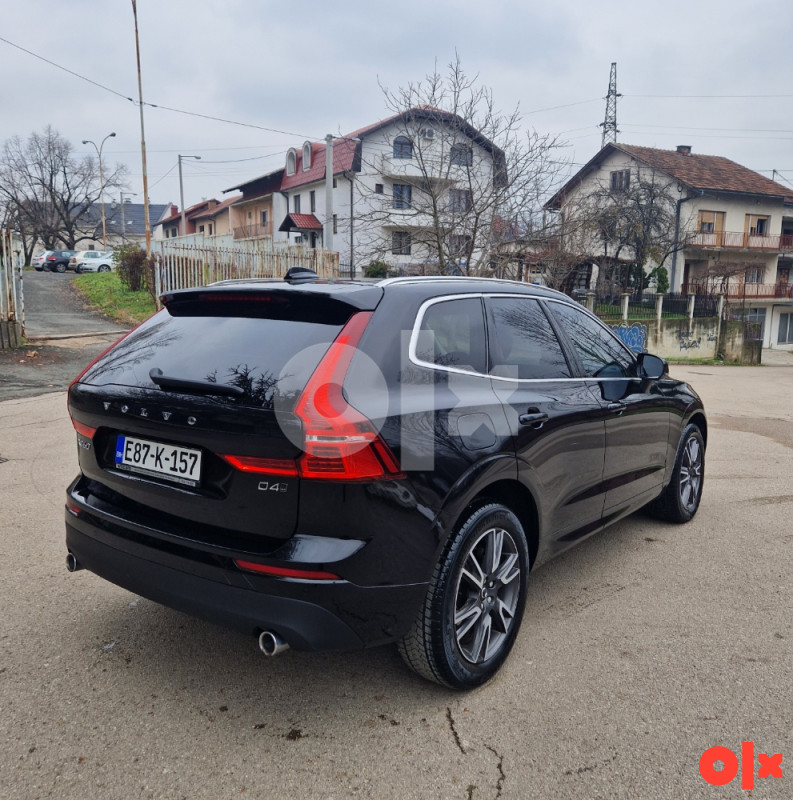 Volvo XC 60 2.0 140KW 4X4 MODEL 2020 GOD EXTRA STANJE REGISTROVAN
