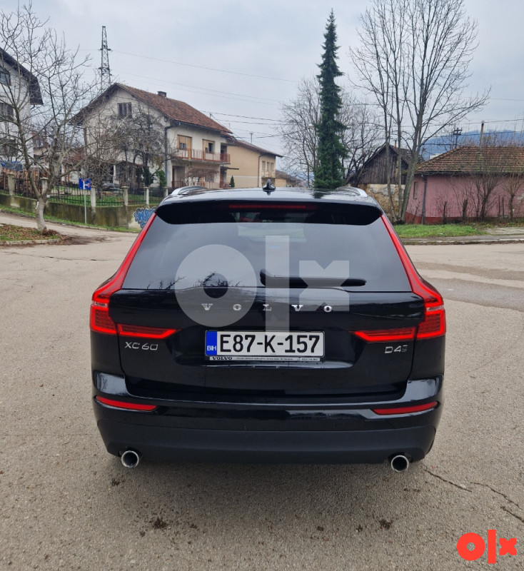 Volvo XC 60 2.0 140KW 4X4 MODEL 2020 GOD EXTRA STANJE REGISTROVAN