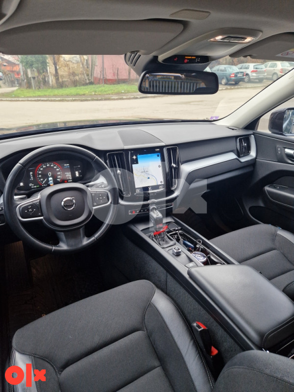 Volvo XC 60 2.0 140KW 4X4 MODEL 2020 GOD EXTRA STANJE REGISTROVAN