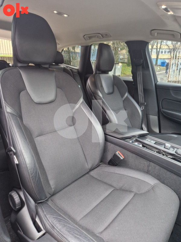 Volvo XC 60 2.0 140KW 4X4 MODEL 2020 GOD EXTRA STANJE REGISTROVAN