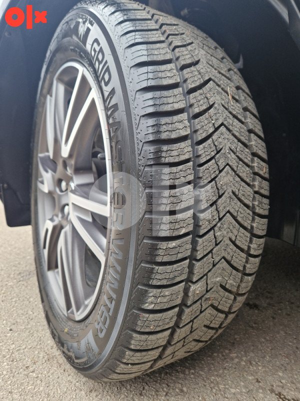 Volvo XC 60 2.0 140KW 4X4 MODEL 2020 GOD EXTRA STANJE REGISTROVAN