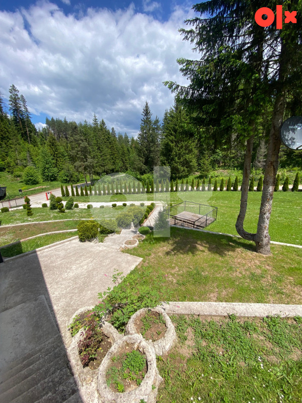 VILLA V - 311 m2 / zemljište 8300 m2 - Dolovi - Olovo