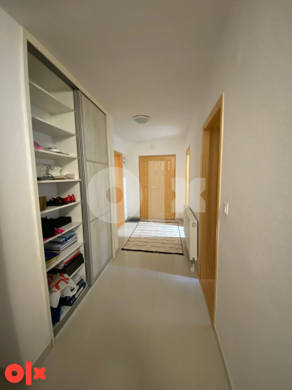 VILLA V - 311 m2 / zemljište 8300 m2 - Dolovi - Olovo