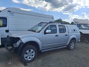 Nissan Navara 3.0 2013 G.P otisao motor