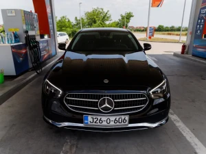 Mercedes-Benz E 220 Bez zamjene 2022 4 MATIC Avangarde