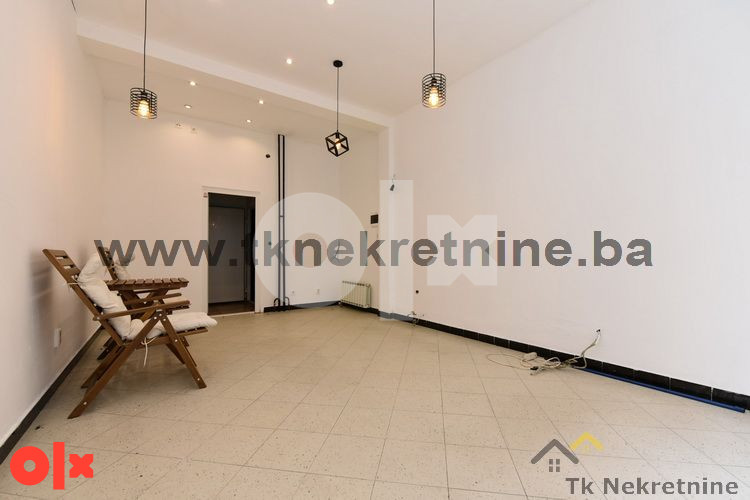 KORZO- Pješačka zona - Adaptiran poslovni prostor 28 m2 8