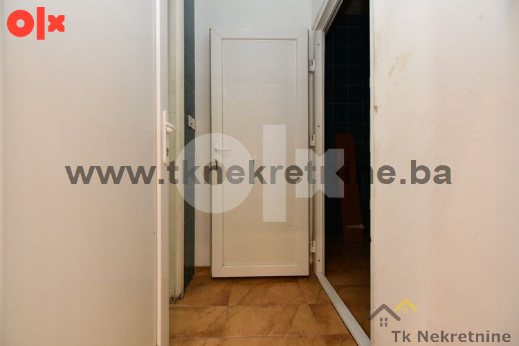 KORZO- Pješačka zona - Adaptiran poslovni prostor 28 m2 13