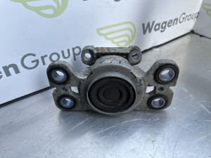 Nosac motora Volvo XC60 2012 (fotografija 1)