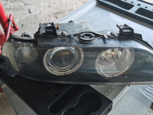 Desni far bmw e39 5