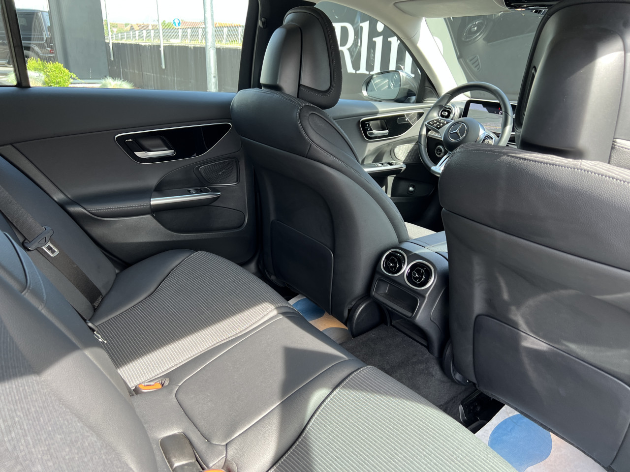 Mercedes-Benz C 220 d 4MATIC  ID:2