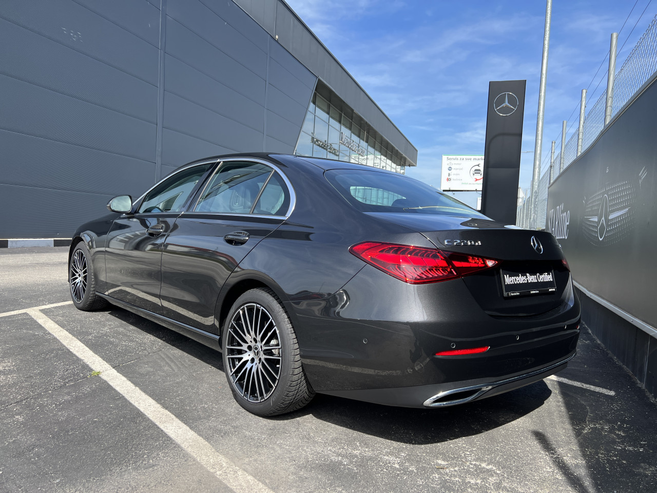 Mercedes-Benz C 220 d 4MATIC  ID:2