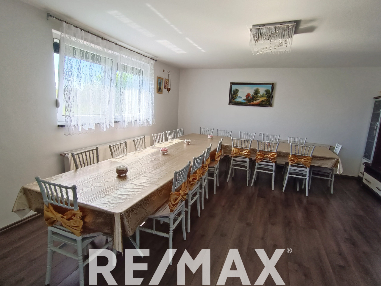Prostrano imanje sa dva stana na 3120m2 u Derventskom lugu 39