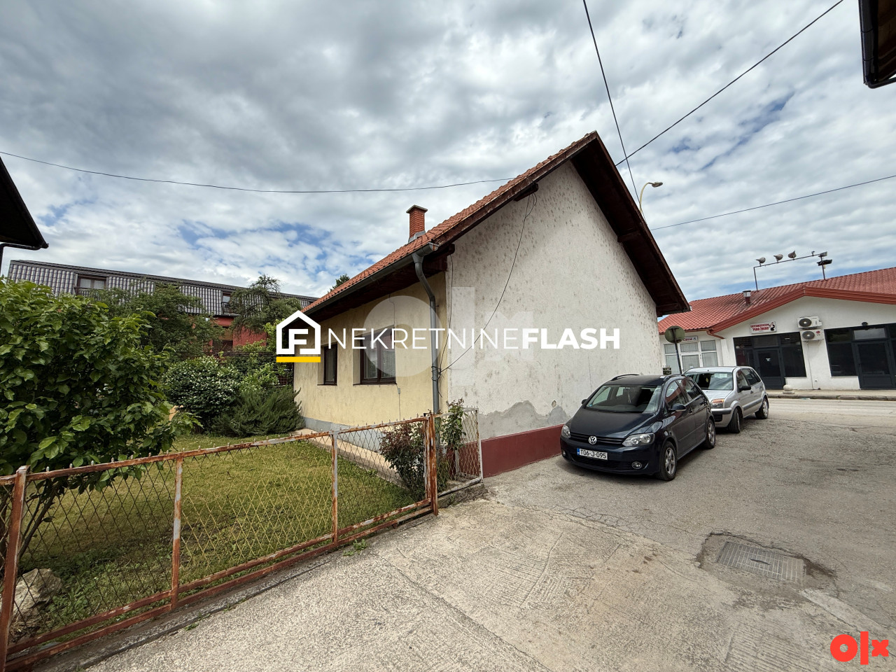 FLASH: Kuća - ZEPČE - Strogi centar / Stjepana Radića 11