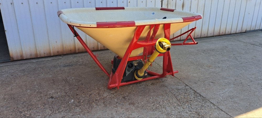 Rasipac djubriva VICON 602