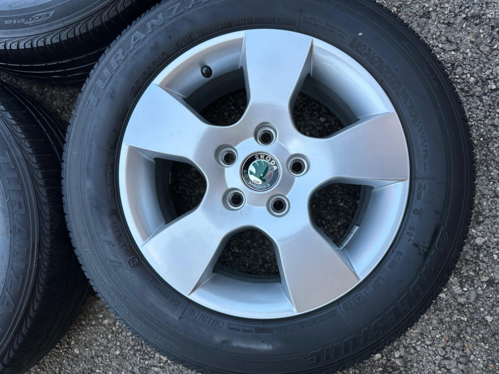 Alu felge Škoda Octavia 15" 5x112 VW Golf 5 6 Seat