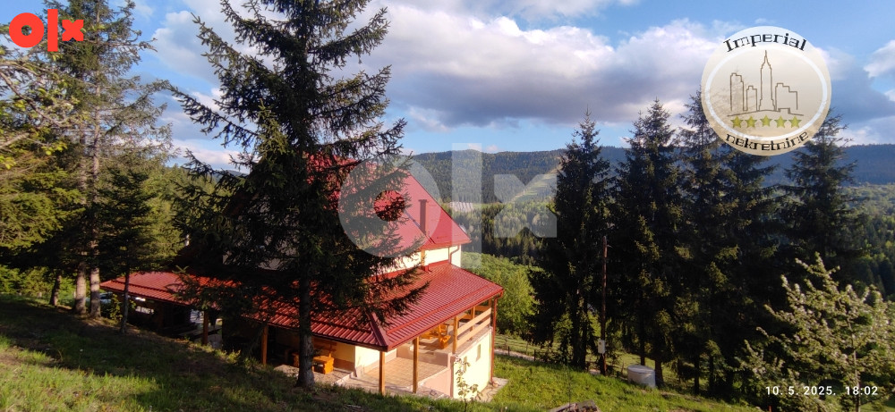 Kuća/Apartmani, Ravna planina, Pale 166 m2, dvorište 900 m2, lux