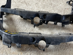 Nosaci farova bmw e90 e91 lci