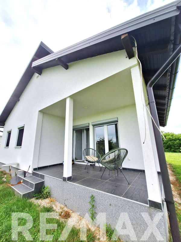 Namještena kuća sa voćnjakom i plantažom lješnjaka -Prijedor 2