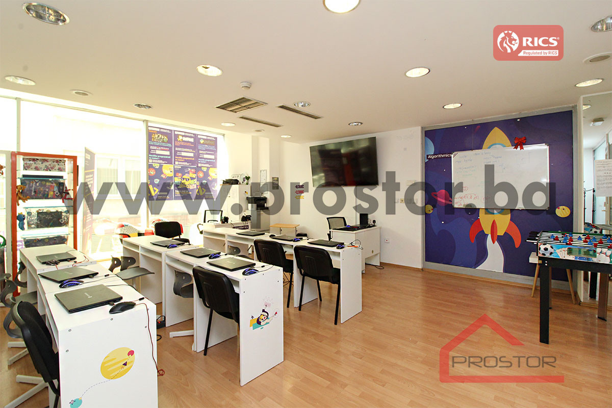 PROSTOR prodaje: Poslovni prostor, 42m2, Robot Hrasno 2
