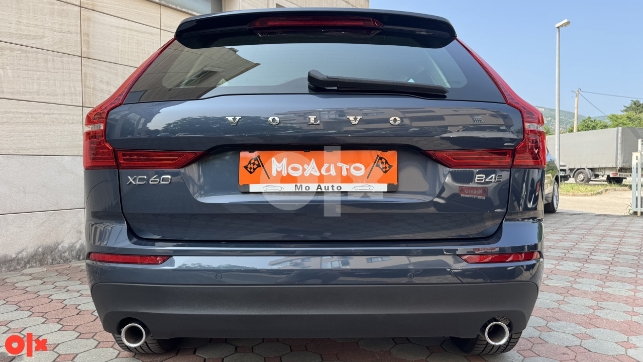 VOLVO XC60 2.0 B4 197ks 4x4 "Momentum" Full LED Virtual Cockpit