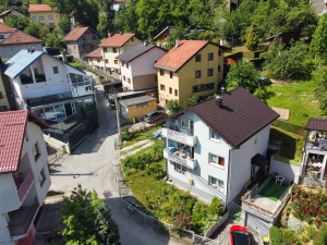 100881 Kuća na tri etaže 220m2, Hrasno Brdo