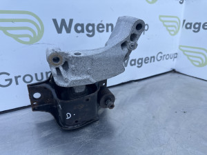 Nosac motora Nissan Qashqai 2012 (fotografija 1)