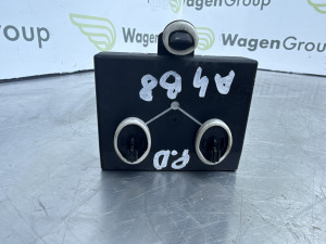Elektronika vrata prednja desna Audi A4 B8 (fotografija 2)